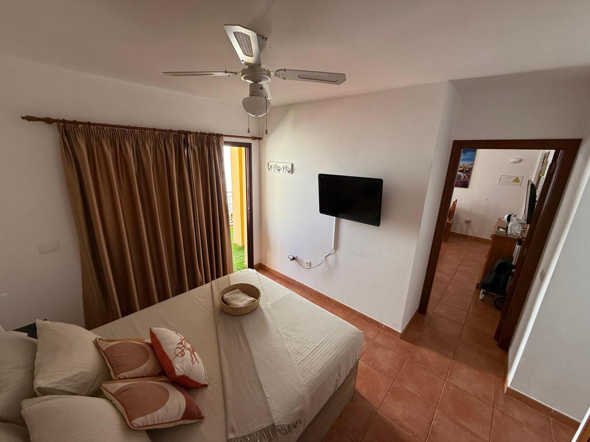 Apartamento Brisas Del Sur - Oasis Tenerife Sur Playa de San Juan  Esterno foto